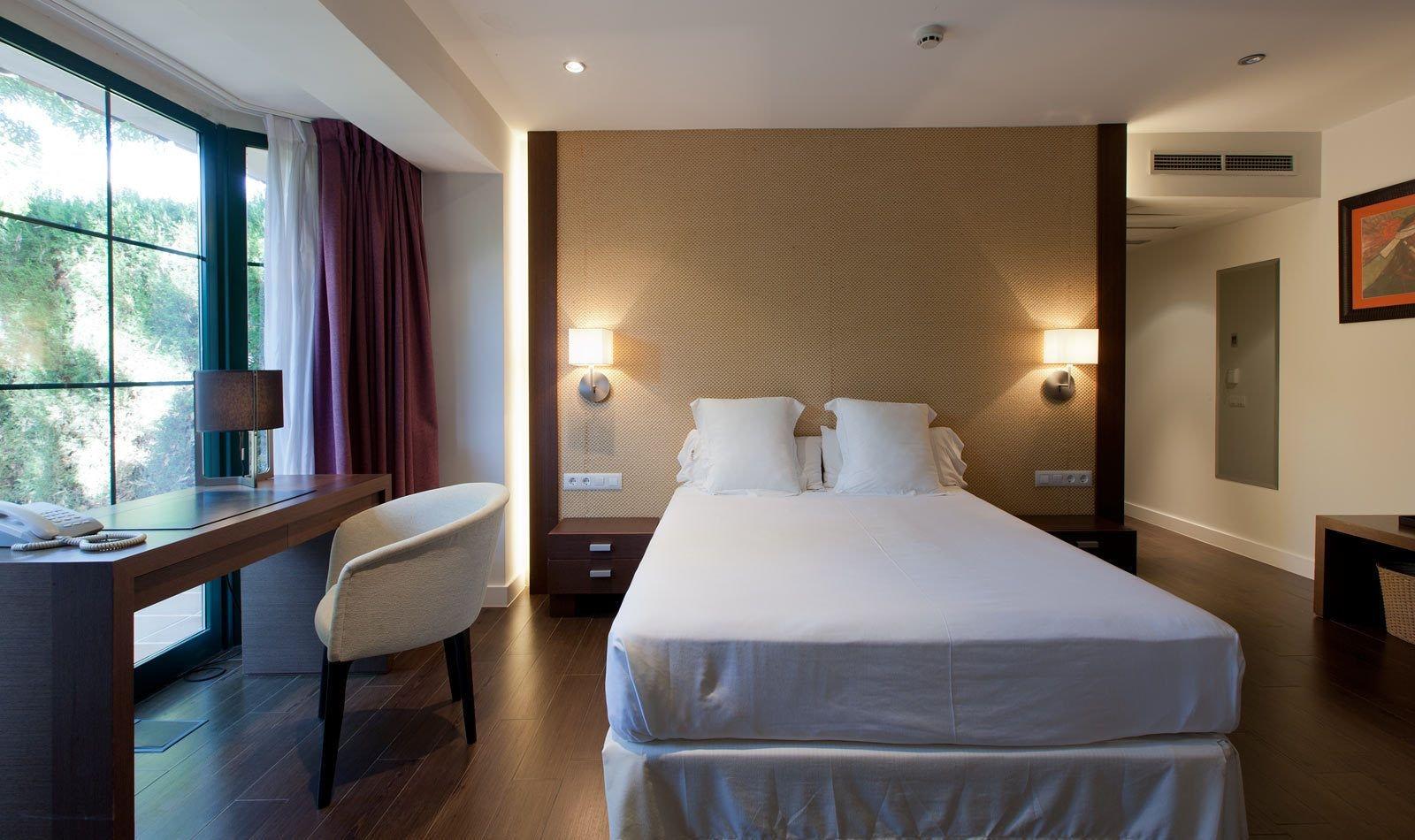Mr Les Rotes Hotel