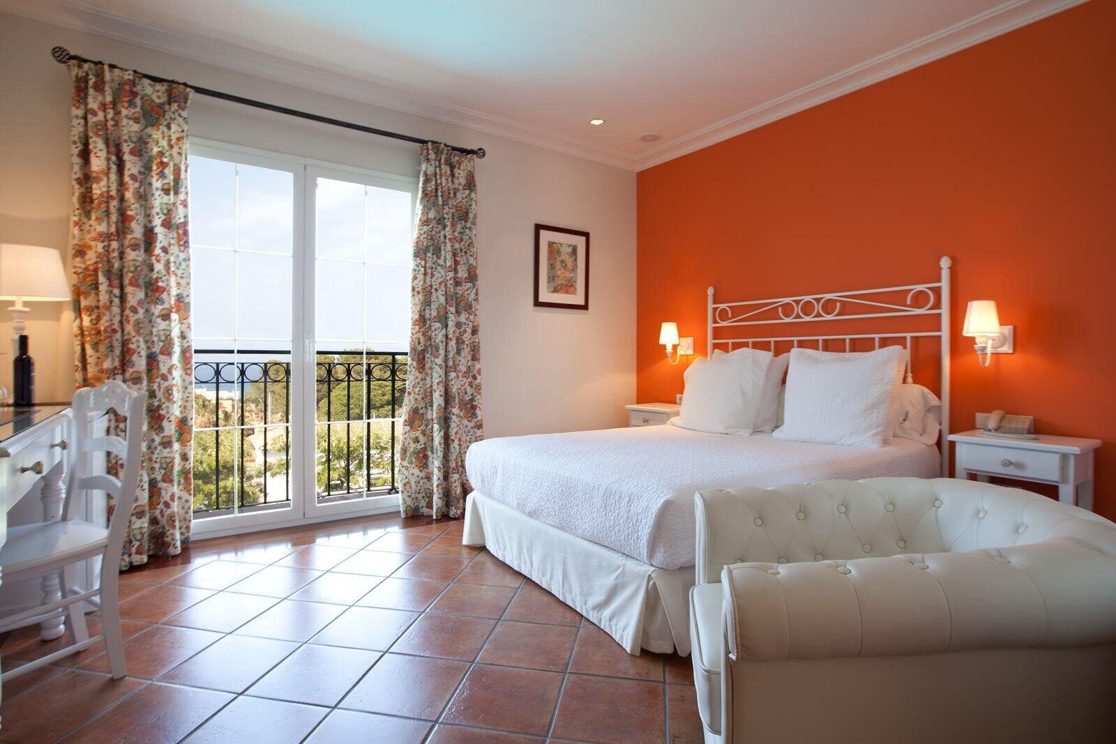 Hotel Mr Les Rotes 4*